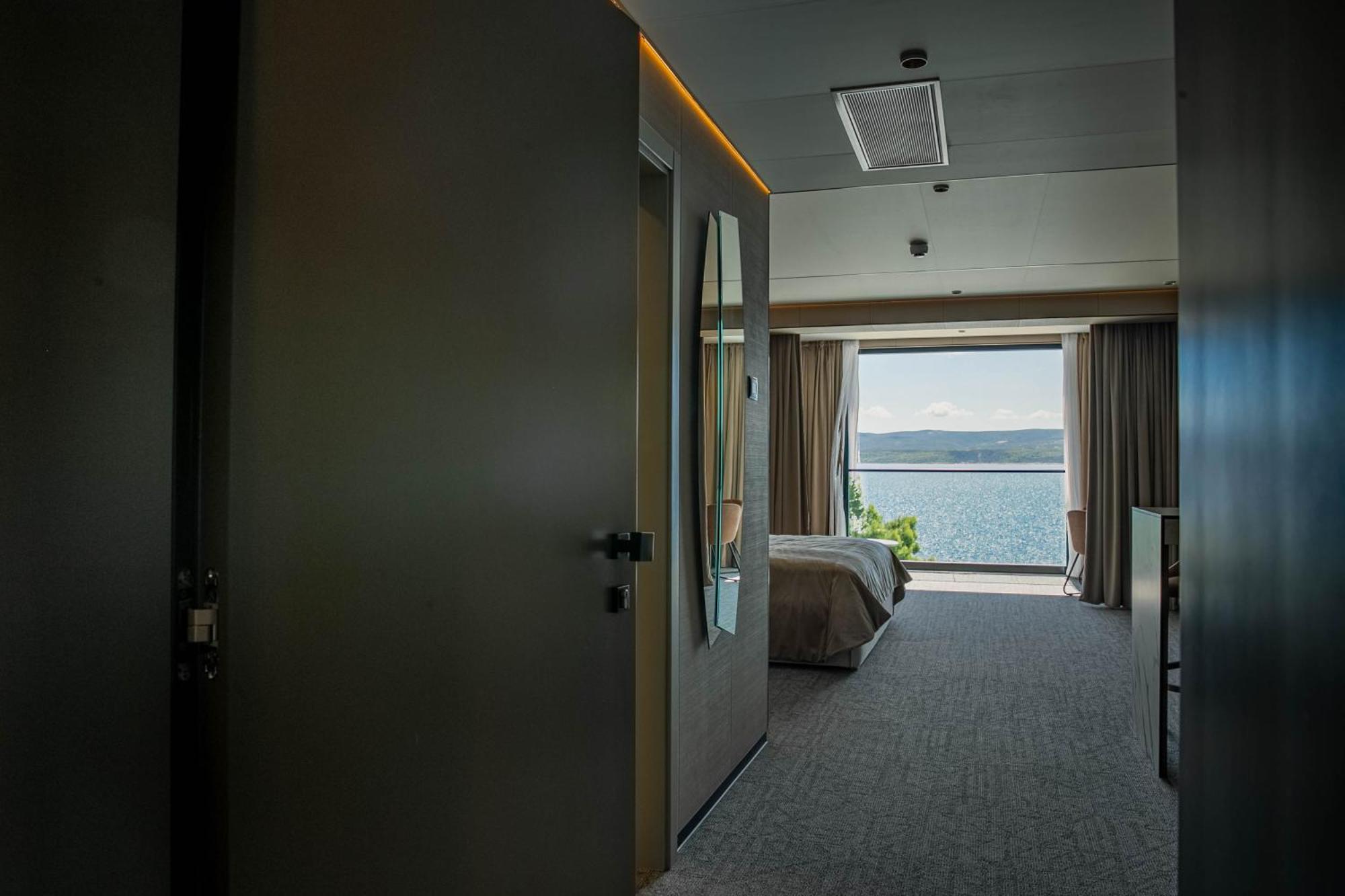 Hotel Medistone Omiš Exterior foto